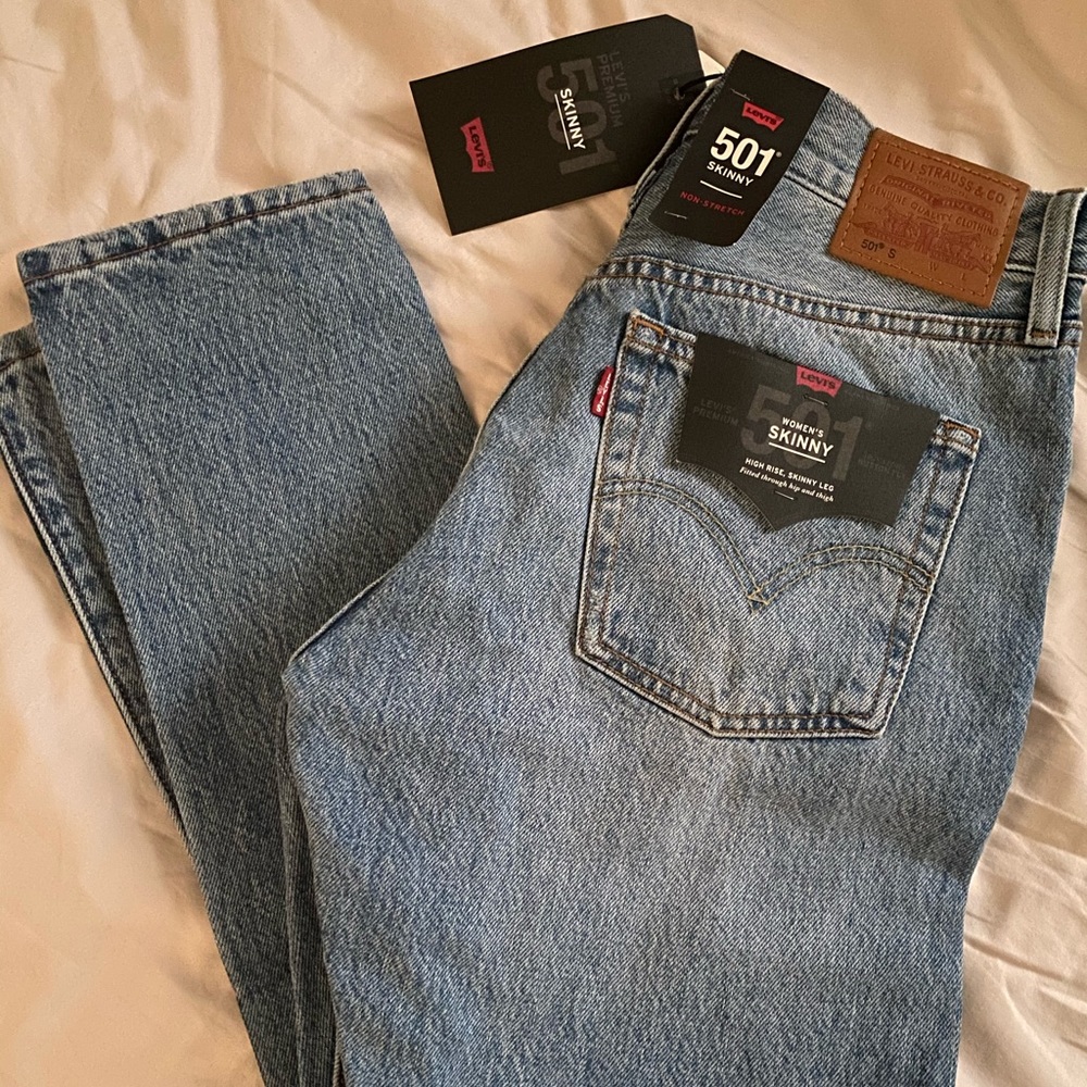 Levi 501 high wasted jeans